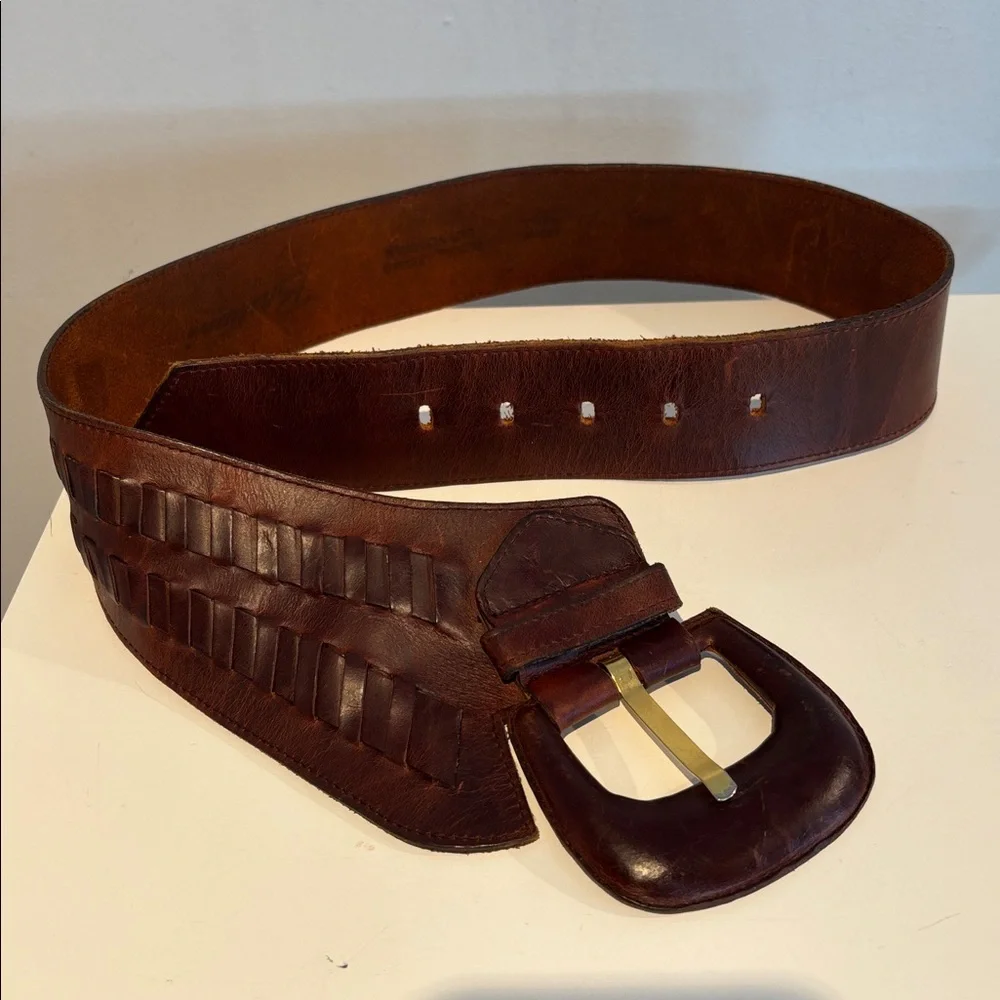 Vintage Bretton’s brown asymmetrical leather belt size small - Picture 13 of 15